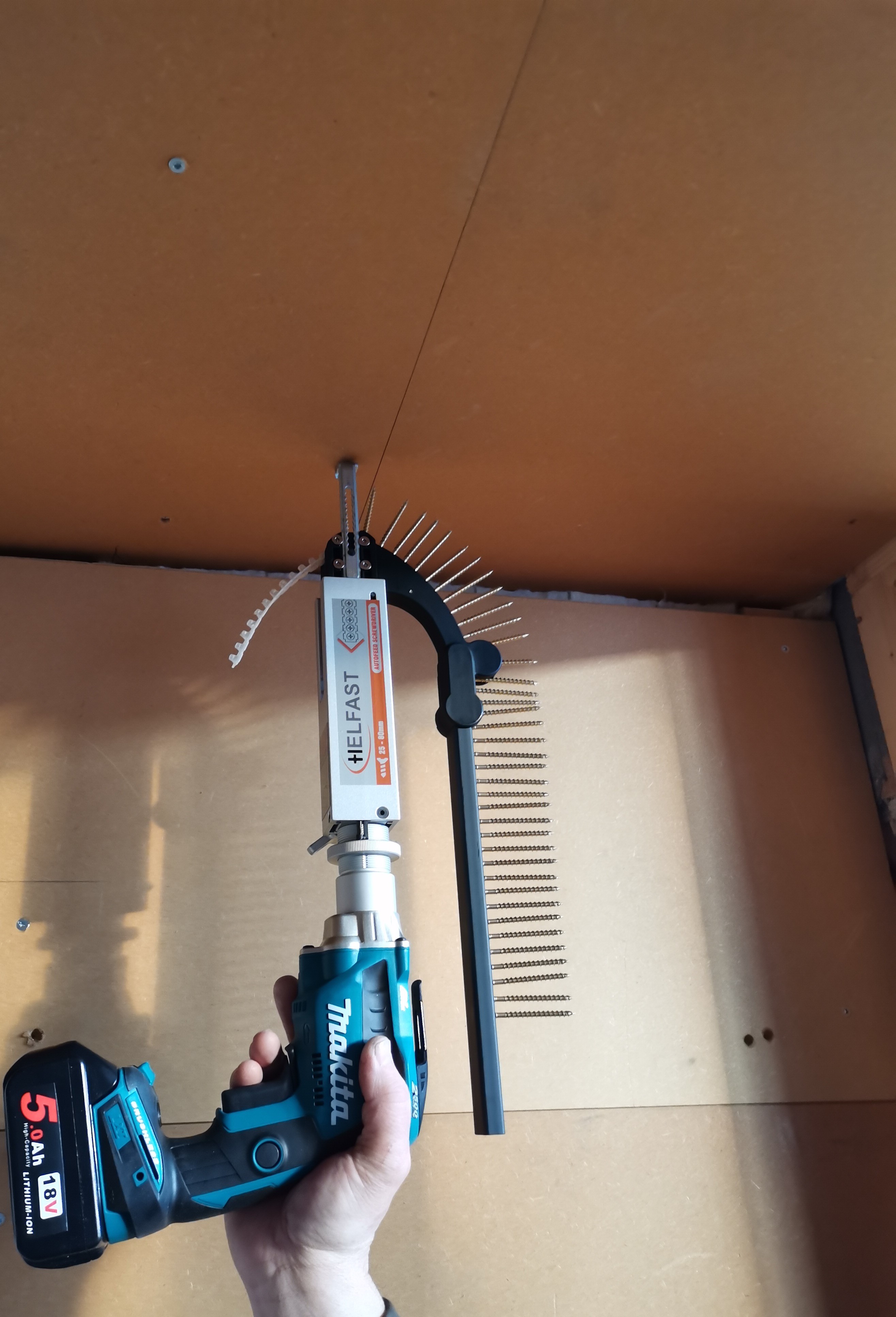Swissfast 80NG Magazinschrauber mit Verlängerung und MAKITA Motor 2500 RPM